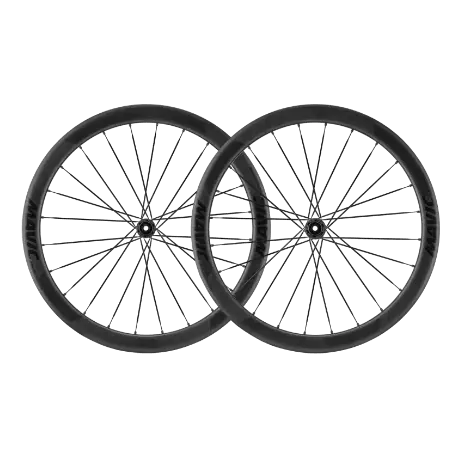 Cosmic SLR 45 Disc (2025 Edition): Modern aerodynamics combined with Mavic’s hallmark tubeless simplicity.